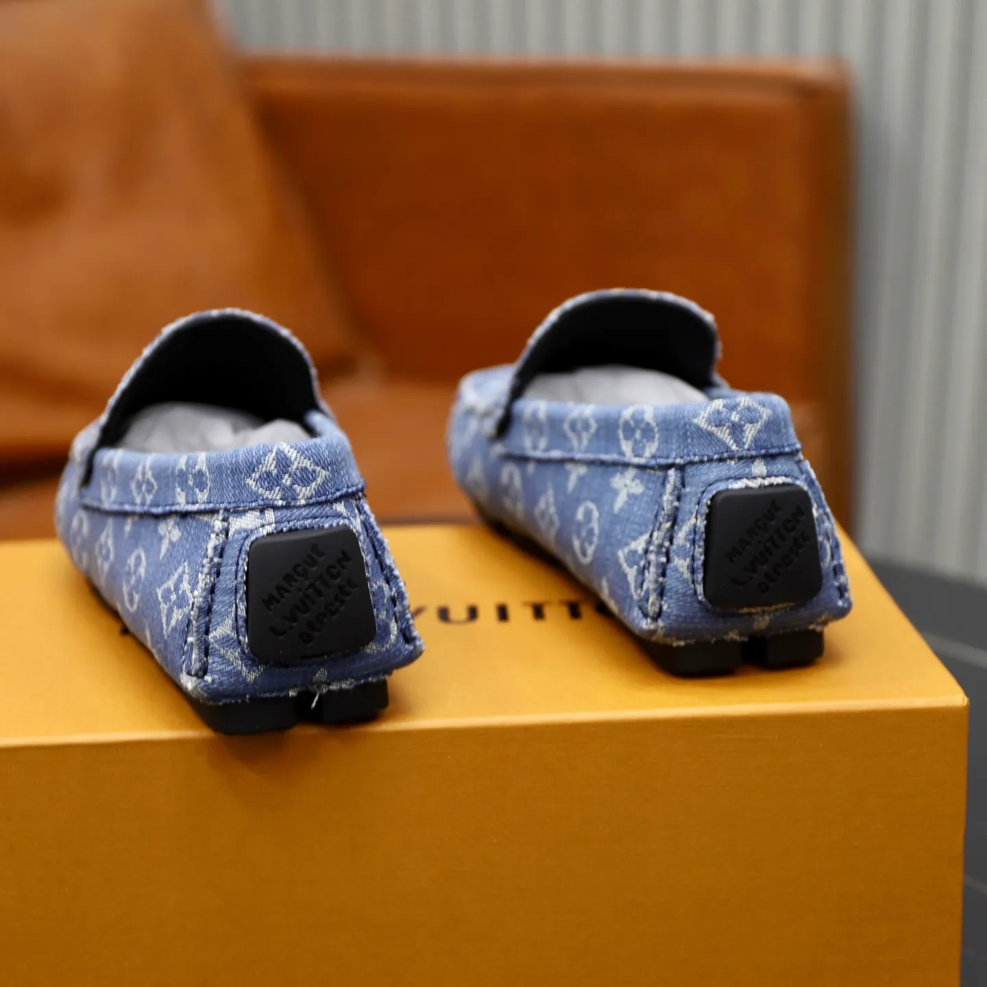 Ex-factory price: 480💰【LV】Louis Vuitton ⚠️High-end men’s driving and pedal series ⚠️38-44 (customized for 45) ⚠️All original cowhide leather! Thick and soft! Made entirely of calfskin lining! Rubber sheet anti-slip beanie sole! Three-dimensional package technology! Fashionable and classic! Handicrafts! Original high quality! Feel free to compare!
